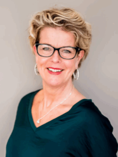 Lena frisör på Bergfeldts Frisörer