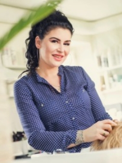 Amela frisör på Bergfeldts Frisörer